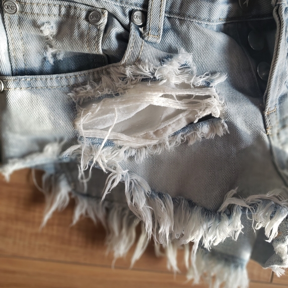 One Teaspoon Bonita Distressed Jean Shorts sz 25 - Picture 12 of 14